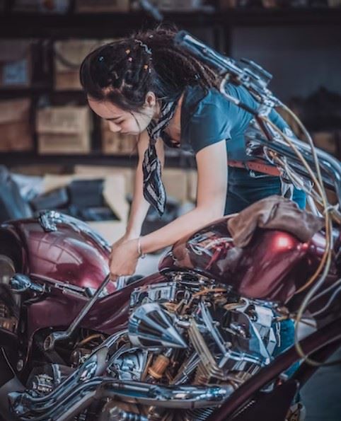 Which Motorcycle Parts Are Most Likely to Break and Cause Crashes